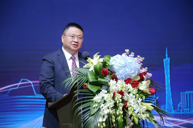 1.致辞领导—何思模教授.png 1.致辞领导—何思模教授.png